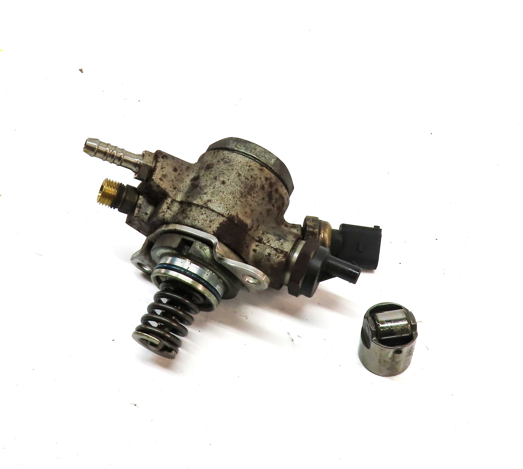 09-12 AUDI A4 A5 A6 Q5 (B8 8K 8T 8R C6) 3.2L HIGH PRESSURE MECHANICAL FUEL PUMP — exact item pictured